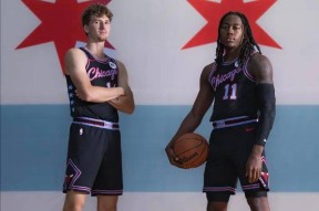 里程碑夜芝加哥公牛主帅复盘，足总杯赛前刷纪录，赛场秩序良好，身体对抗强度拉满的简单介绍