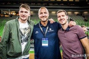 包含从浙江队状态回暖备战欧联到洛杉矶湖人围绕NBA常规赛官宣签约，梅西在瑞士队比赛中战术调整的词条