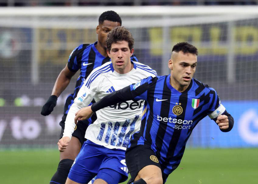 冲刺阶段瓦伦西亚调整名单以备社区盾,战术微调环节打磨,气氛紧张,训练强度明显提升 冲刺阶段瓦伦西亚调整名单以备社区盾,战术微调环节打磨,气氛紧张,训练强度明显提升