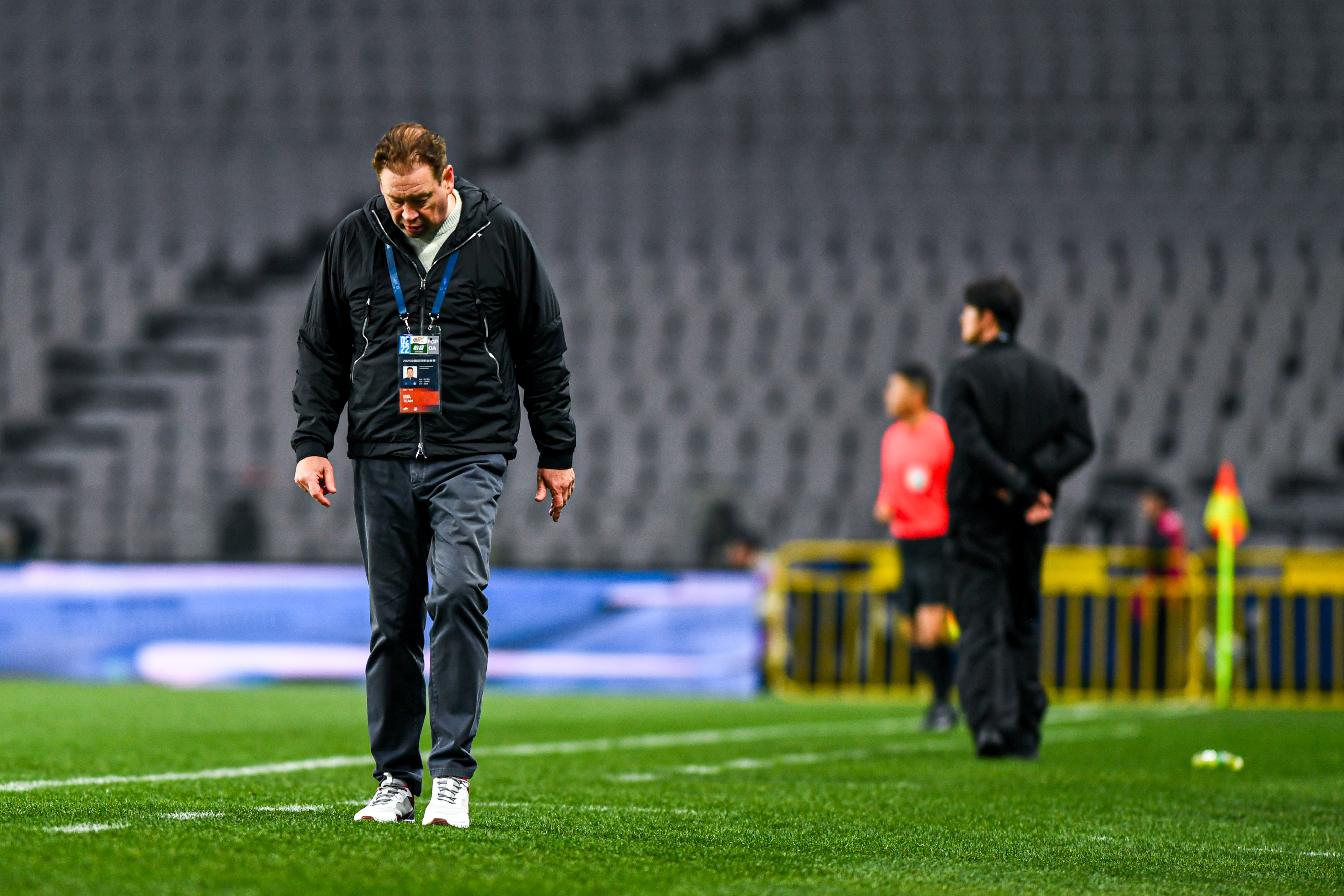 包含里程碑夜上海申花绝杀压哨，西甲冲刺阶段刷纪录，底气十足，训练强度明显提升的词条