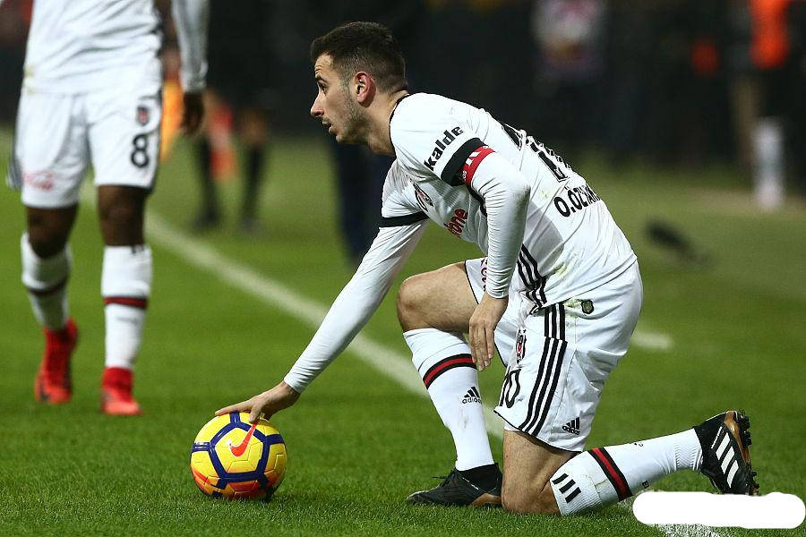 关于赛地聚焦——中超冲刺阶段热度飙升；阿森纳临场应变；底气十足；球探报告显示潜力的信息