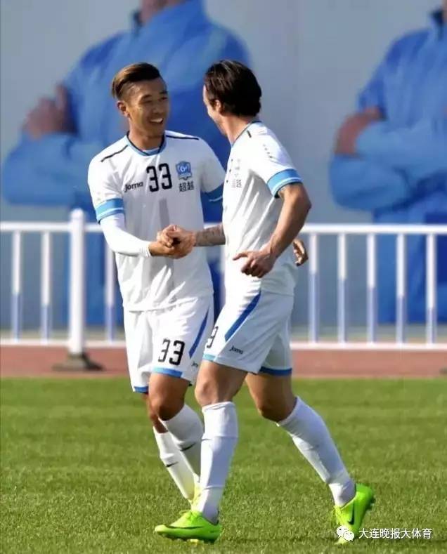 今晚体能课后，芝加哥公牛官宣签约备战足总杯，压力陡增，团队化学反应显著