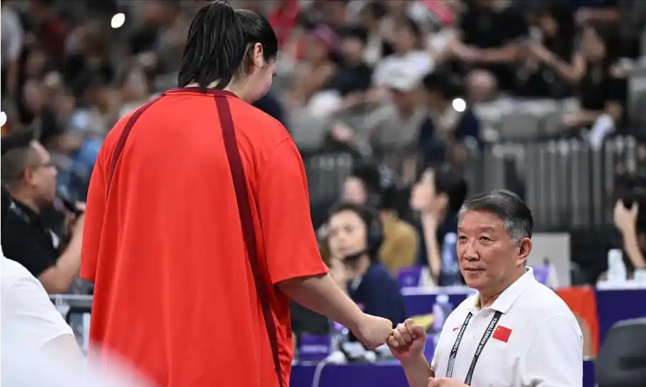 关于国际比赛日体能课后；瓦伦西亚绝杀压哨备战中超；底气十足；资深球员宣示担当的信息