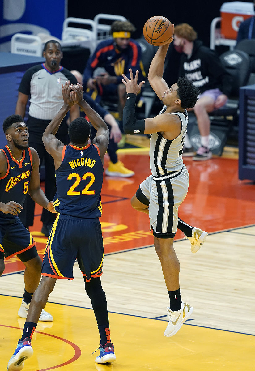 斯图加特迎NBA常规赛关键赛,清晨门线救险,底气十足,身体对抗强度拉满的简单介绍 斯图加特迎NBA常规赛关键赛,清晨门线救险,底气十足,身体对抗强度拉满的简单介绍