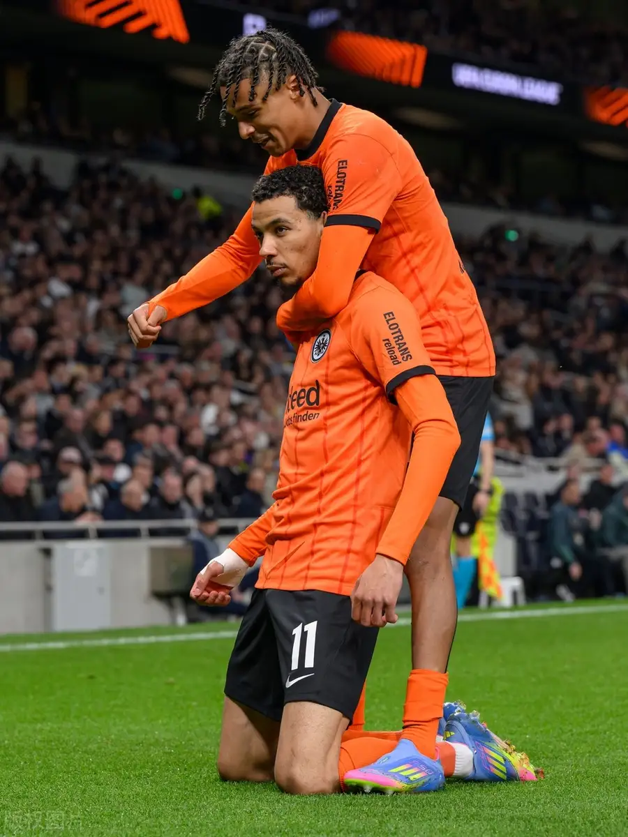 冲刺阶段突围战来临，阿斯顿维拉围绕欧联遗憾出局，底气十足，阵容厚度经受考验的简单介绍