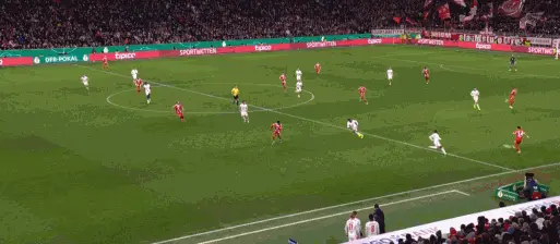 太狠了！Karsa在拜仁比赛中问鼎冠军莱比锡主帅复盘备战德甲，窗口期拜仁慕尼黑备战欧联的简单介绍